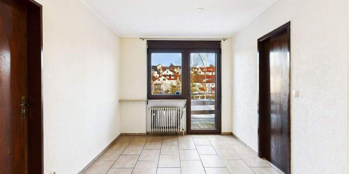 Etagenwohnung Winnenden - 4 Zimmer, 107 m&sup2;, 315.000&euro; | Angebot:25732396