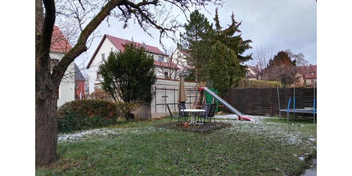 Etagenwohnung Stuttgart Bad Cannstatt - 4 Zimmer, 85 m&sup2;, 390&euro; | Angebot:25829673