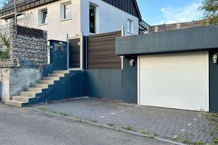 Haus Backnang - 4 Zimmer, 140 m&sup2;, 2.050&euro; | Angebot:27031991
