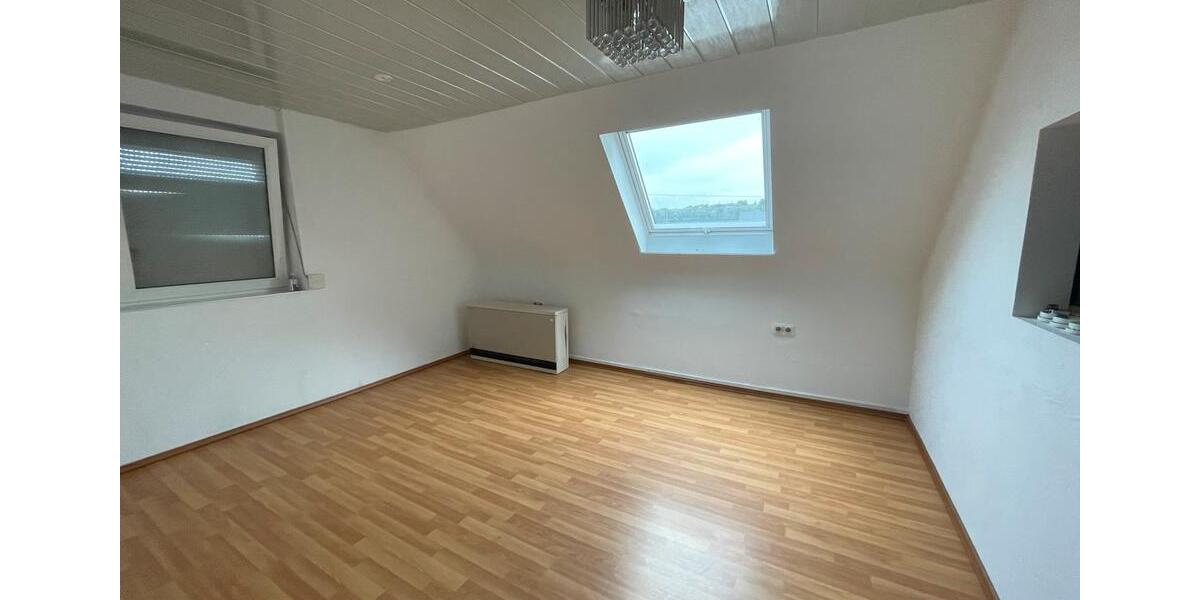 Dachgeschoßwohnung Ebersbach an der Fils - 3 Zimmer, 50 m&sup2;, 650&euro; | Angebot:25407164