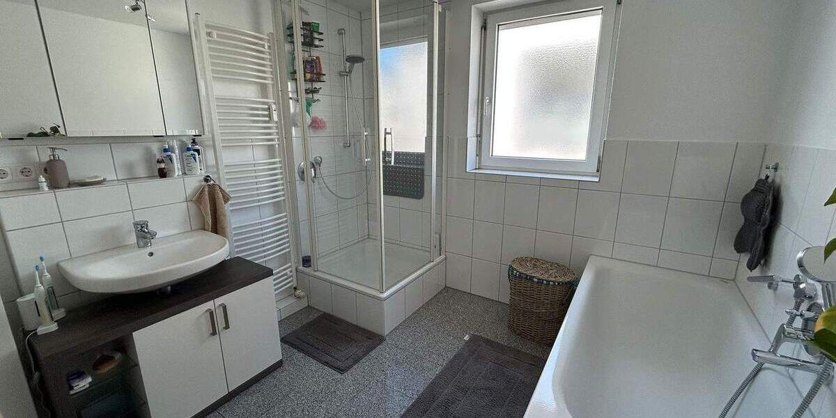 Etagenwohnung Plochingen Lettenäcker - 4 Zimmer, 108 m&sup2;, 1.390&euro; | Angebot:25666391