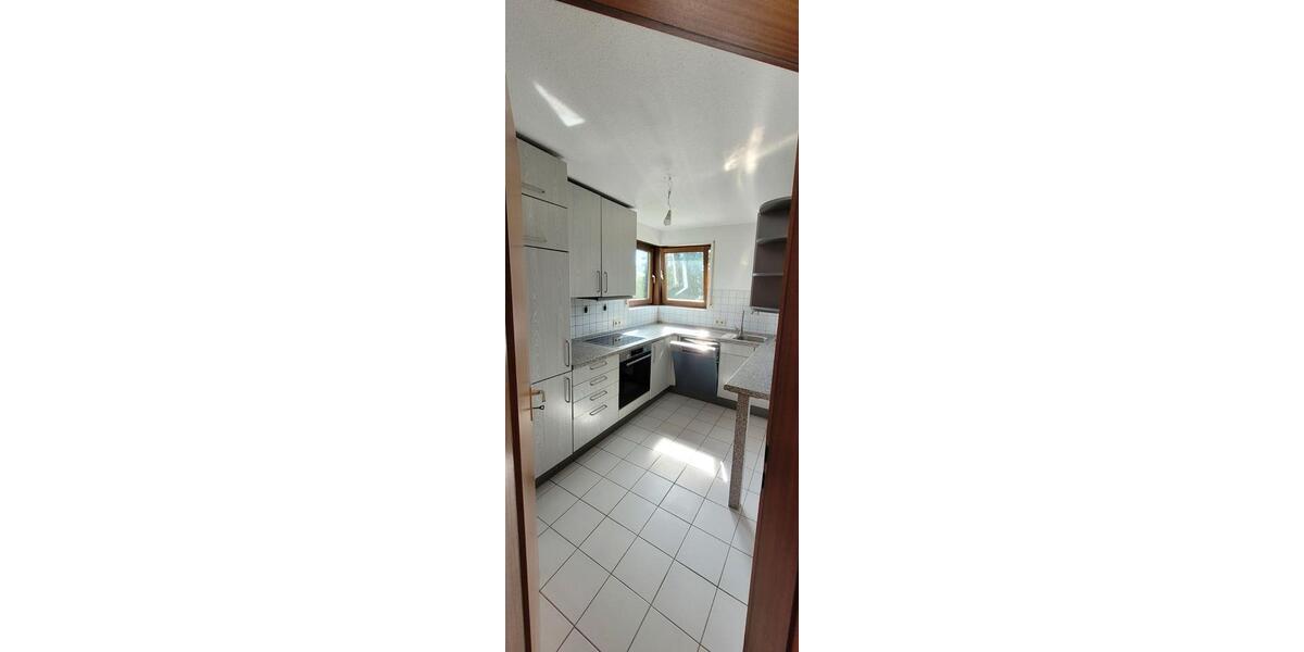 Etagenwohnung Esslingen am Neckar Brühl - 3.5 Zimmer, 86 m&sup2;, 1.200&euro; | Angebot:26654953