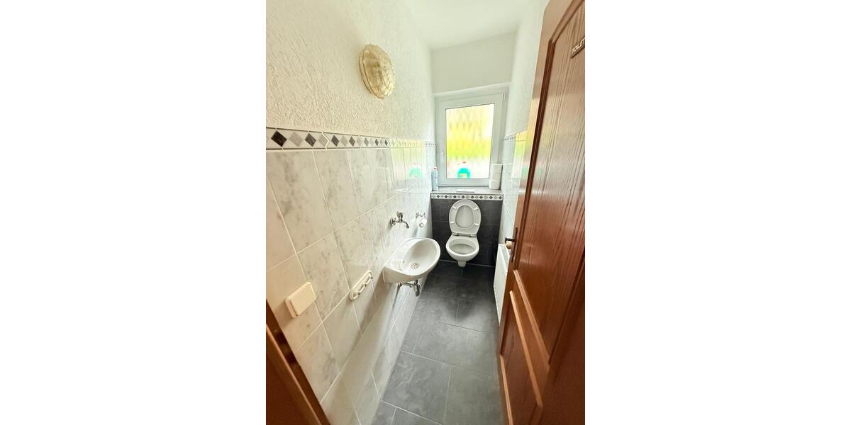 Hochparterre Ludwigsburg Eglosheim - 2 Zimmer, 84 m&sup2;, 1.100&euro; | Angebot:26574196