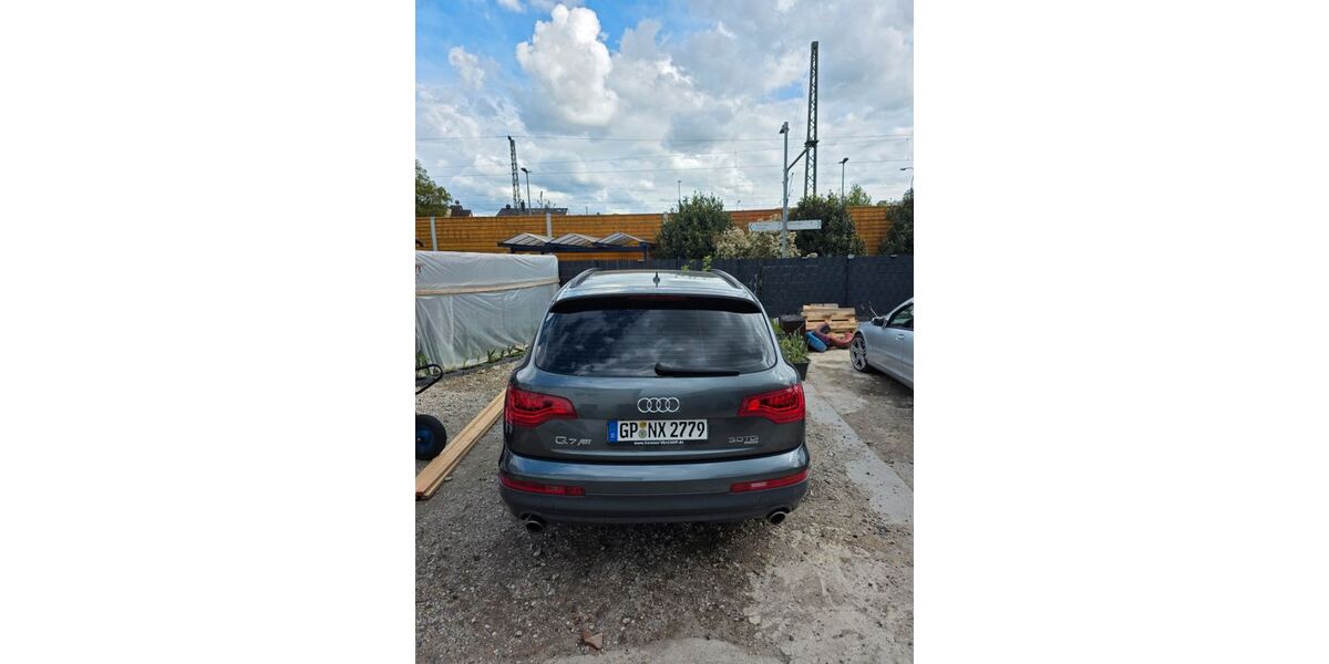 Audi Q7 221.693 km 10.800 &euro; Ebersbach 73061