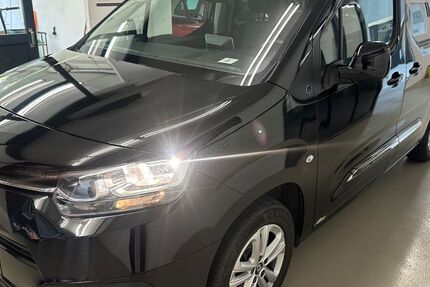 Toyota Proace City 64.094 km 19.990 &euro; LEONBERG 71229