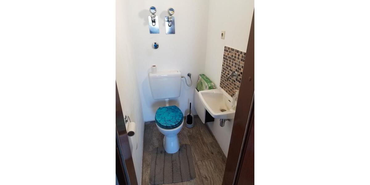 Etagenwohnung Leonberg - 3 Zimmer, 82 m&sup2;, 250.000&euro; | Angebot:25992121