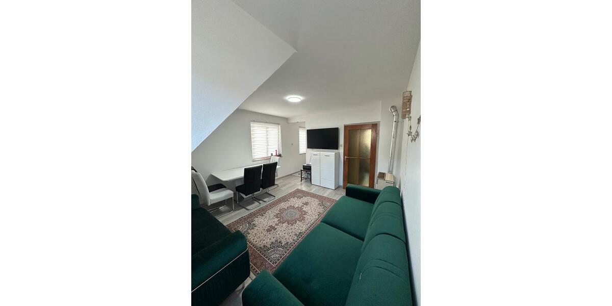 Dachgeschoßwohnung Stuttgart Stuttgart-West - 1.5 Zimmer, 1 m&sup2;, 566&euro; | Angebot:25342588