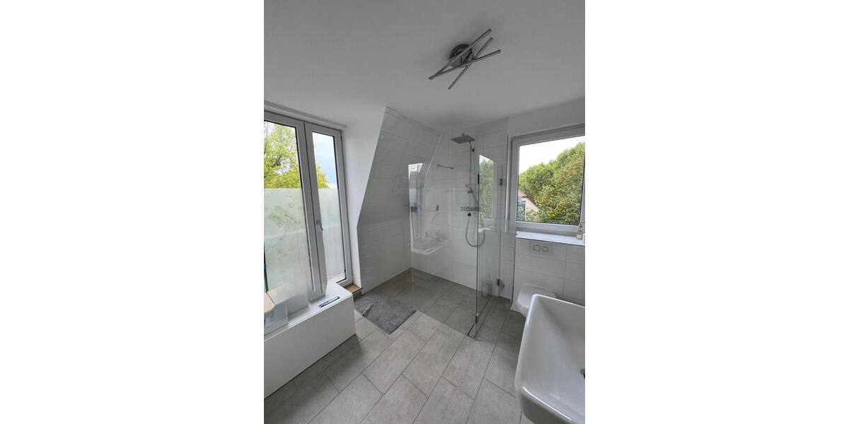 Maisonettenwohnung Stuttgart Neuwirtshaus - 2.5 Zimmer, 74 m&sup2;, 1.395&euro; | Angebot:25990825