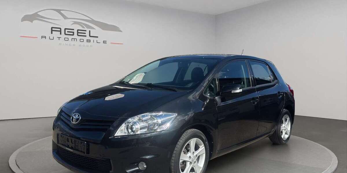 Toyota Auris 177.000 km 4.400 &euro; Waldenbuch 71111