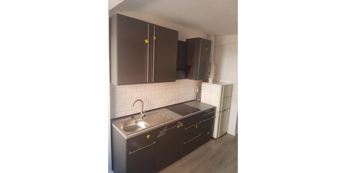 Dachgeschoßwohnung Stuttgart Bad Cannstatt - 3 Zimmer, 63 m&sup2;, 1.050&euro; | Angebot:24803392