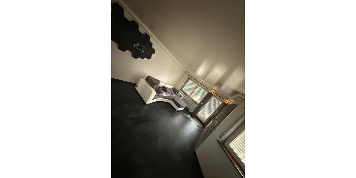 Etagenwohnung Neckarwestheim - 1 Zimmer, 63 m&sup2;, 900&euro; | Angebot:26654973