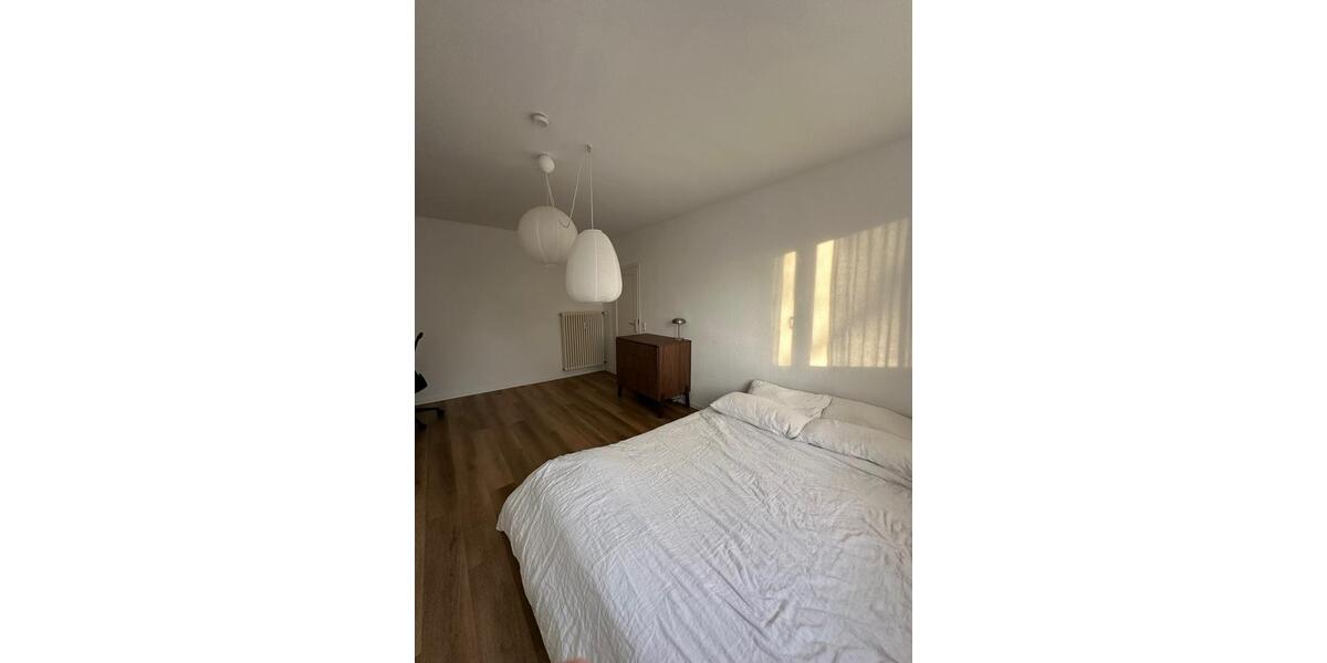 Dachgeschoßwohnung Stuttgart Degerloch - 2.5 Zimmer, 61 m&sup2;, 1.540&euro; | Angebot:25765747
