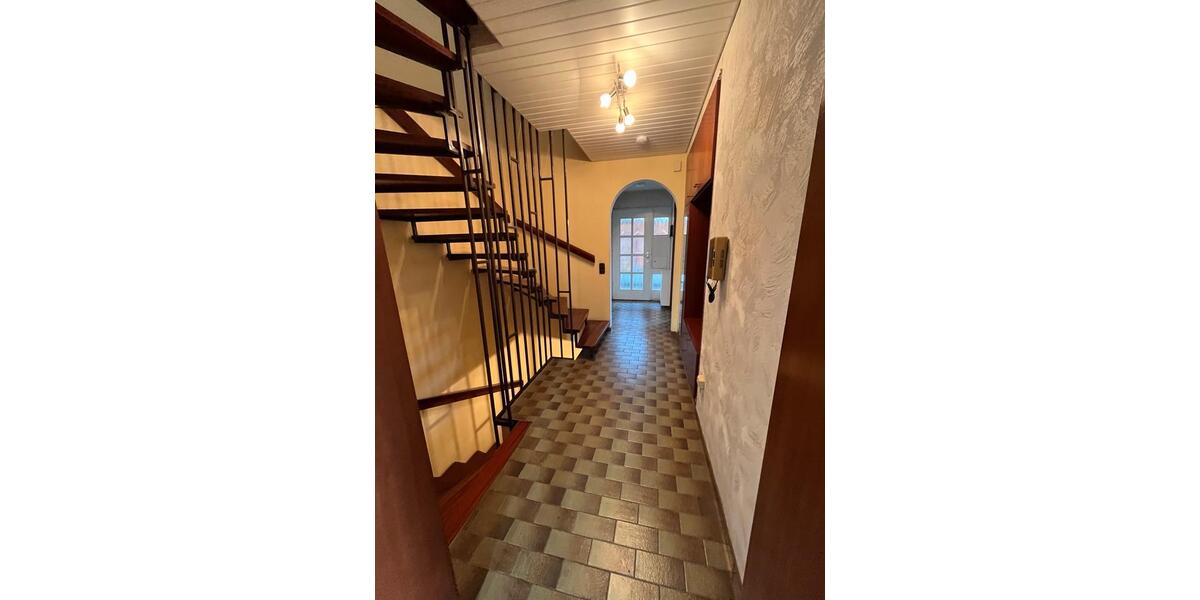 Reihenhaus Affalterbach - 6 Zimmer, 180 m&sup2;, 495.000&euro; | Angebot:26991623