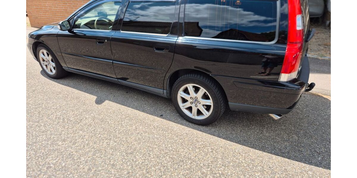 Volvo V70 323.000 km 950 &euro; Untergruppenbach, Oberheinriet 74199