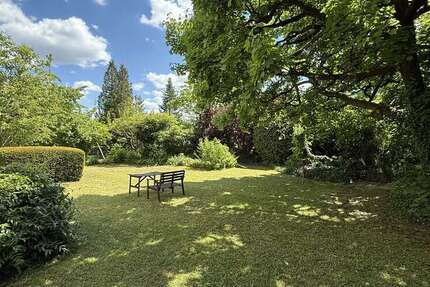 Haus Leonberg - 20 Zimmer, 388 m&sup2;, 1.035.000&euro; | Angebot:20613828