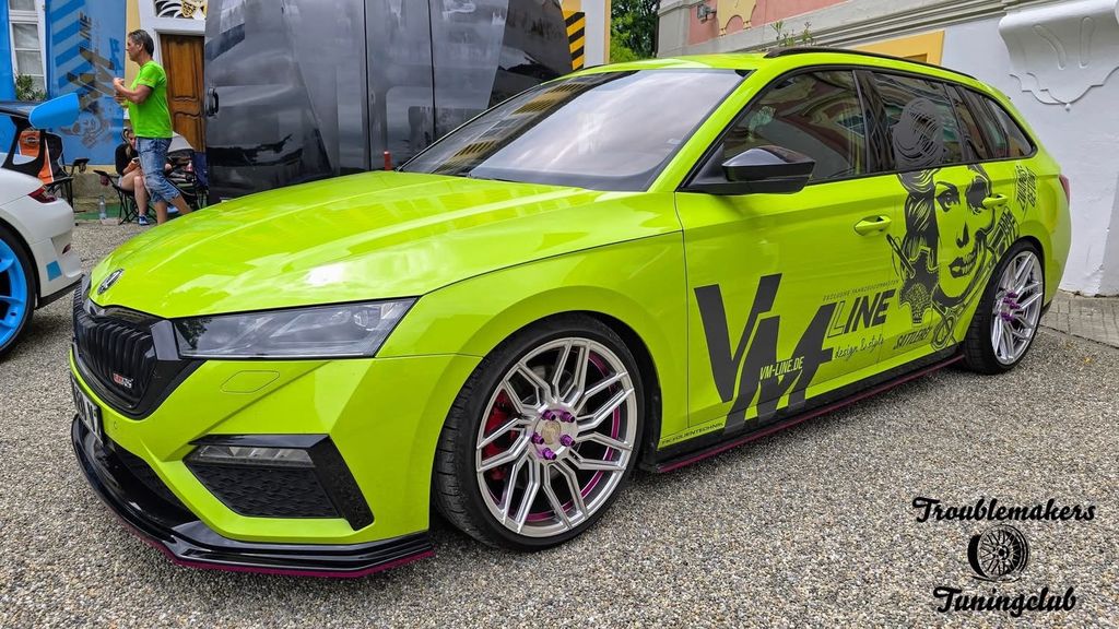 Skoda Octavia 88.000 km 29.350 &euro; Weissach 71287