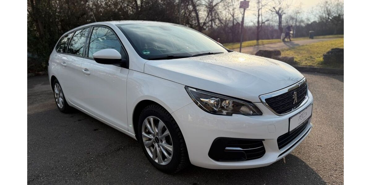 Peugeot 308 128.398 km 8.999 &euro; Stuttgart 70469