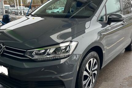 VW Touran 64.600 km 25.200 &euro; Notzingen 73274