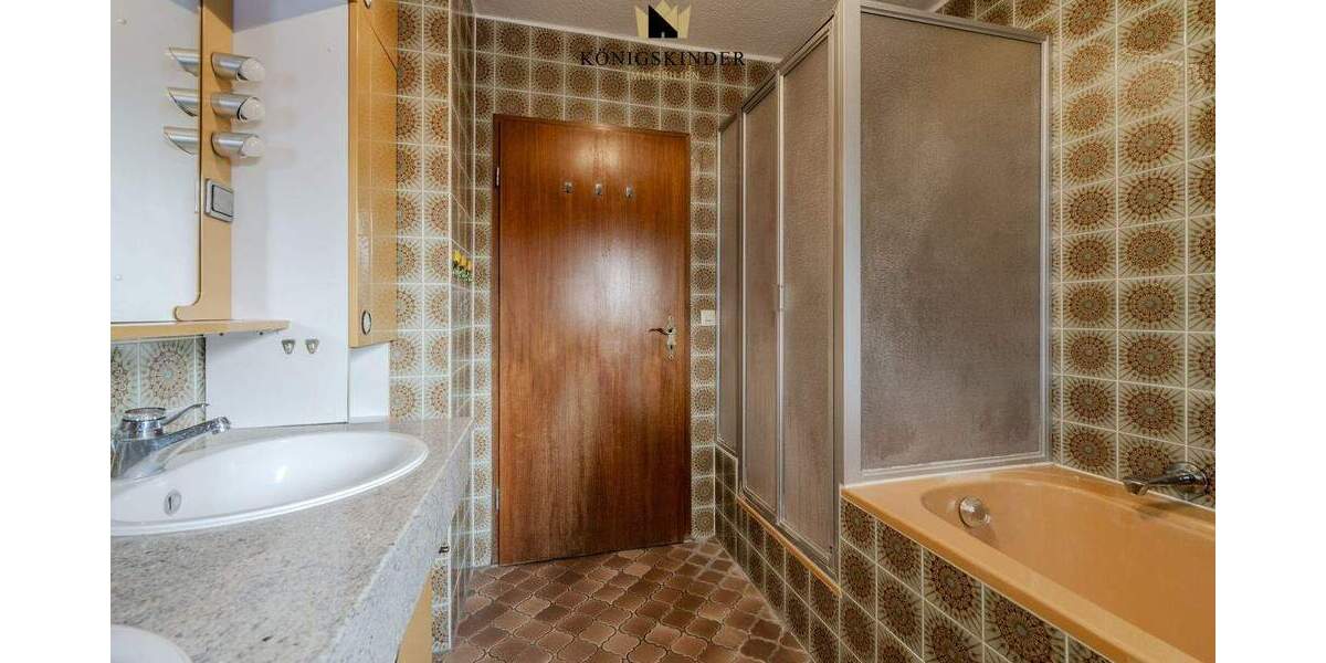 Mehrfamilienhaus, Wohnhaus Reichenbach an der Fils - 7 Zimmer, 141 m&sup2;, 399.000&euro; | Angebot:25835097