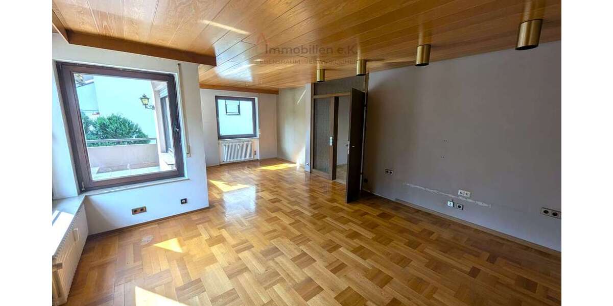 Etagenwohnung Stuttgart / Hofen Hofen - 4 Zimmer, 104 m&sup2;, 1.200&euro; | Angebot:26025788