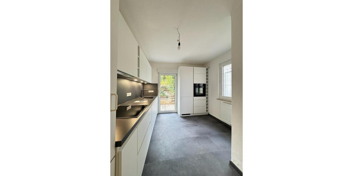 Erdgeschoßwohnung Stuttgart Stuttgart-Ost - 3 Zimmer, 94 m&sup2;, 1.560&euro; | Angebot:26131518