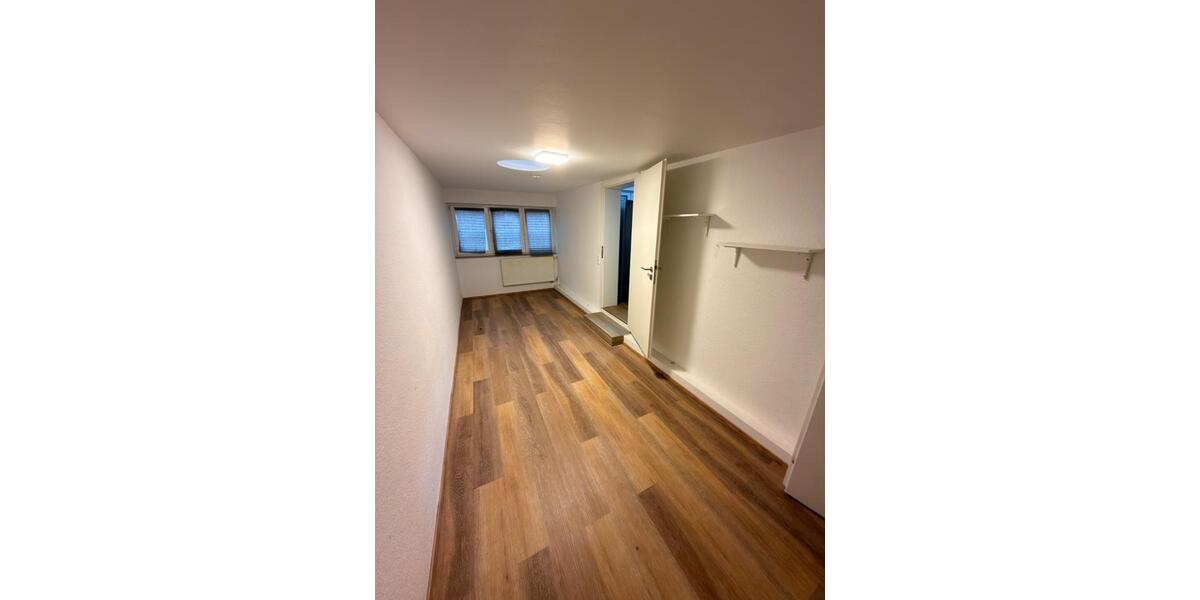 Erdgeschoßwohnung Stuttgart Lehen - 4 Zimmer, 114 m&sup2;, 550&euro; | Angebot:25963144