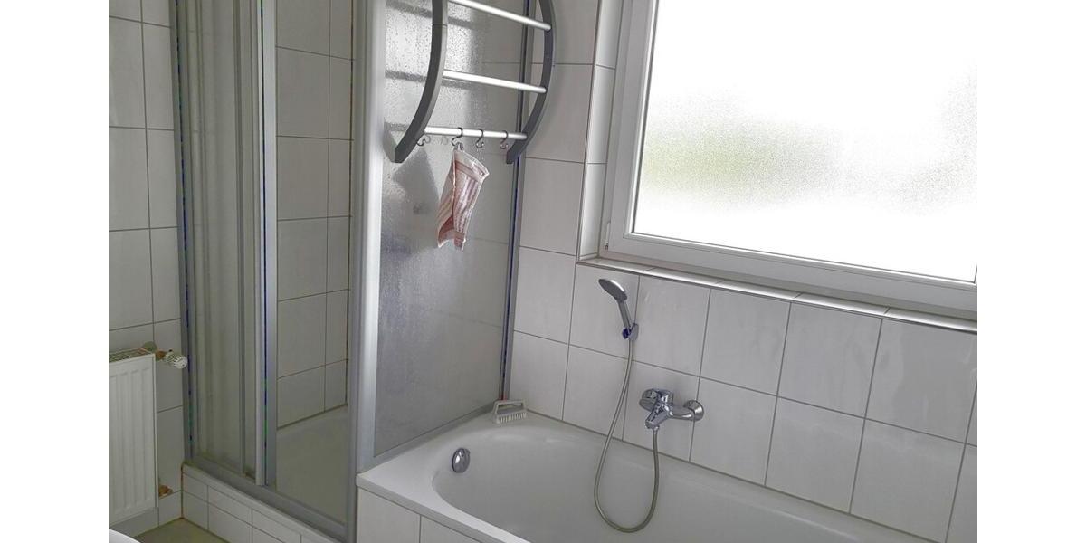 Reihenhaus Neckarwestheim - 4.5 Zimmer, 130 m&sup2;, 1.300&euro; | Angebot:26533669