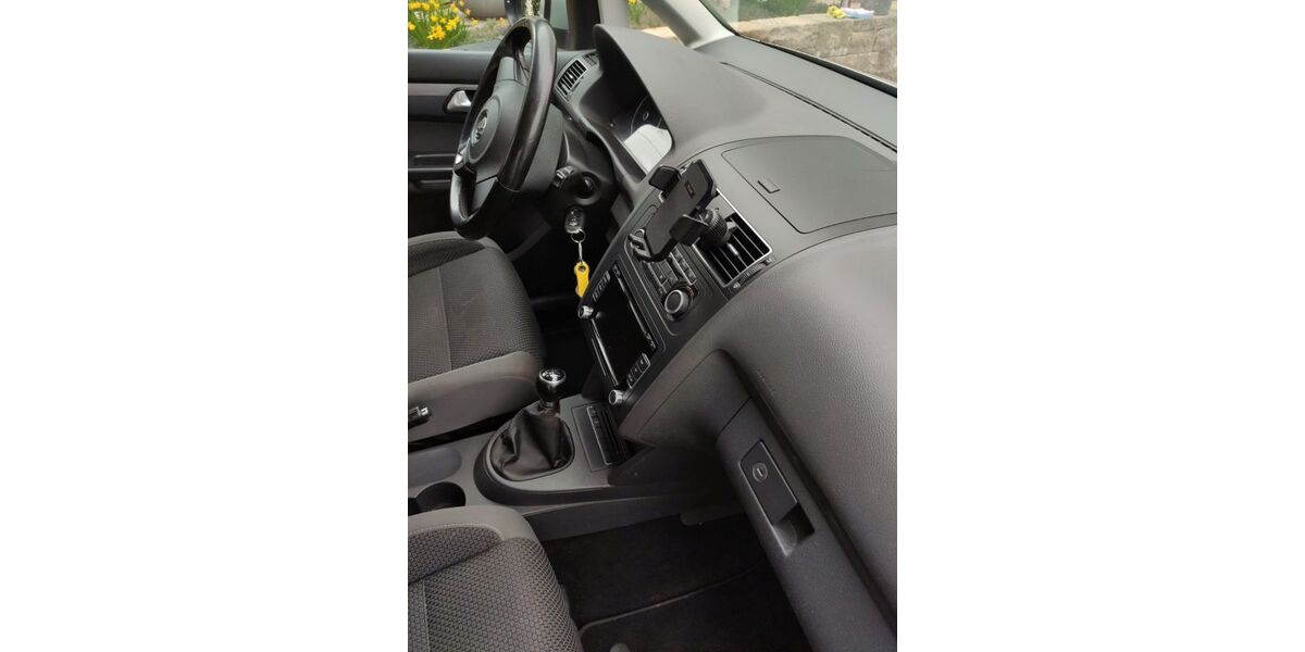 VW Touran 168.000 km 6.100 &euro; Rutesheim 71277