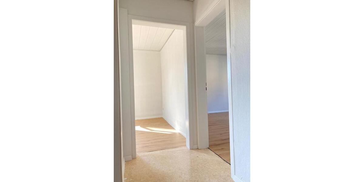 Etagenwohnung Stuttgart Hedelfingen - 3.5 Zimmer, 75 m&sup2;, 990&euro; | Angebot:25961010
