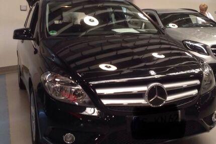 Mercedes-Benz B 180 95.600 km 11.490 &euro; Stuttgart 70184