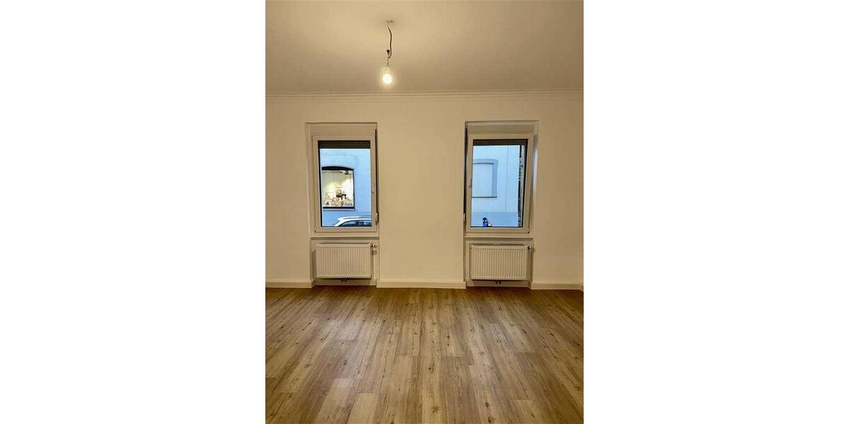 Erdgeschoßwohnung Ludwigsburg - 4 Zimmer, 105 m&sup2;, 1.600&euro; | Angebot:25589029