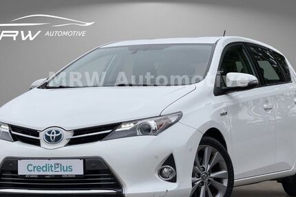 Toyota Auris 101.961 km 12.350 &euro; Gerlingen 70839