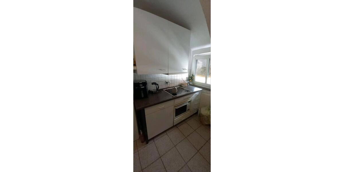 Dachgeschoßwohnung Stuttgart Feuerbach - 1 Zimmer, 38 m&sup2;, 900&euro; | Angebot:26592017