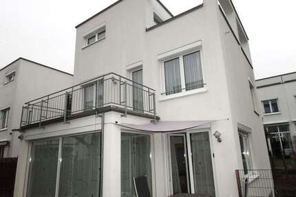 Haus Ostfildern - 5.5 Zimmer, 170 m&sup2;, 3.000&euro; | Angebot:25802006