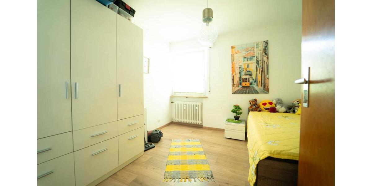 Etagenwohnung Vaihingen an der Enz - 3.5 Zimmer, 79 m&sup2;, 1.000&euro; | Angebot:27611634