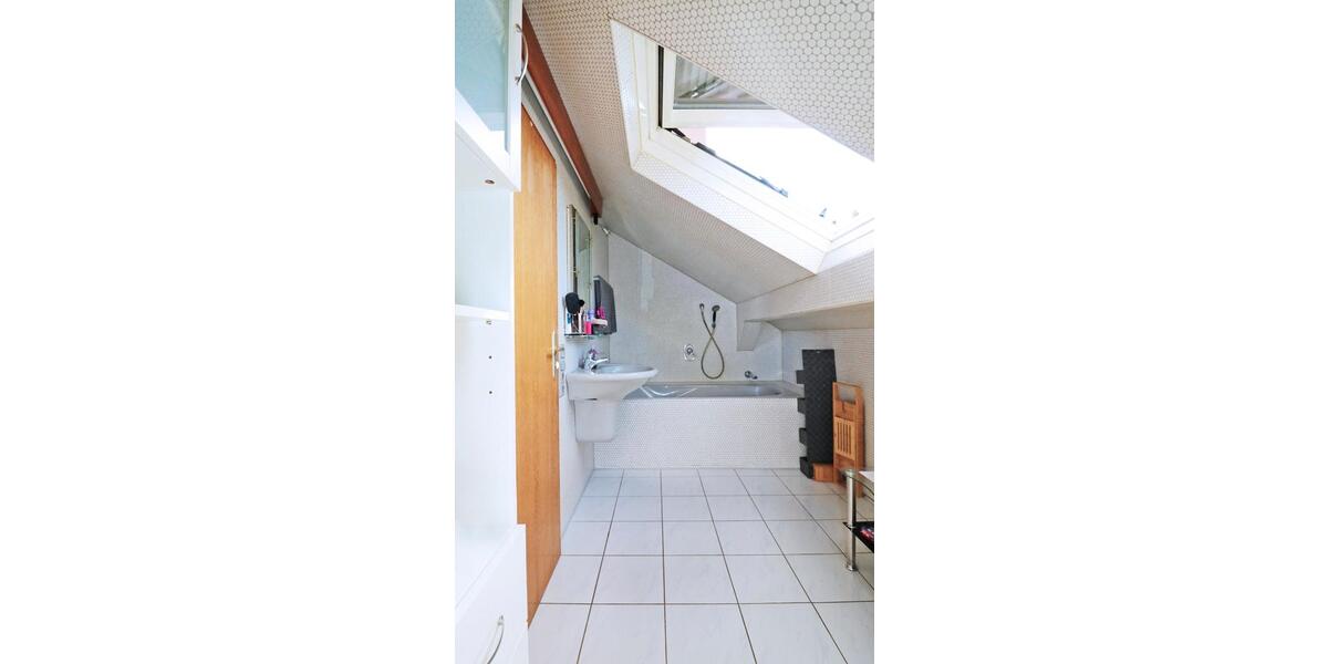 Dachgeschoßwohnung Göppingen Faurndau - 1 Zimmer, 39 m&sup2;, 110.000&euro; | Angebot:25991040