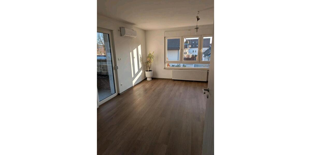 Dachgeschoßwohnung Unterensingen - 4.5 Zimmer, 110 m&sup2;, 1.350&euro; | Angebot:25924889