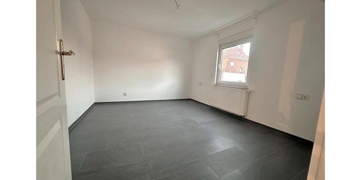 Etagenwohnung Kornwestheim - 2.5 Zimmer, 74 m&sup2;, 1.250&euro; | Angebot:27586024