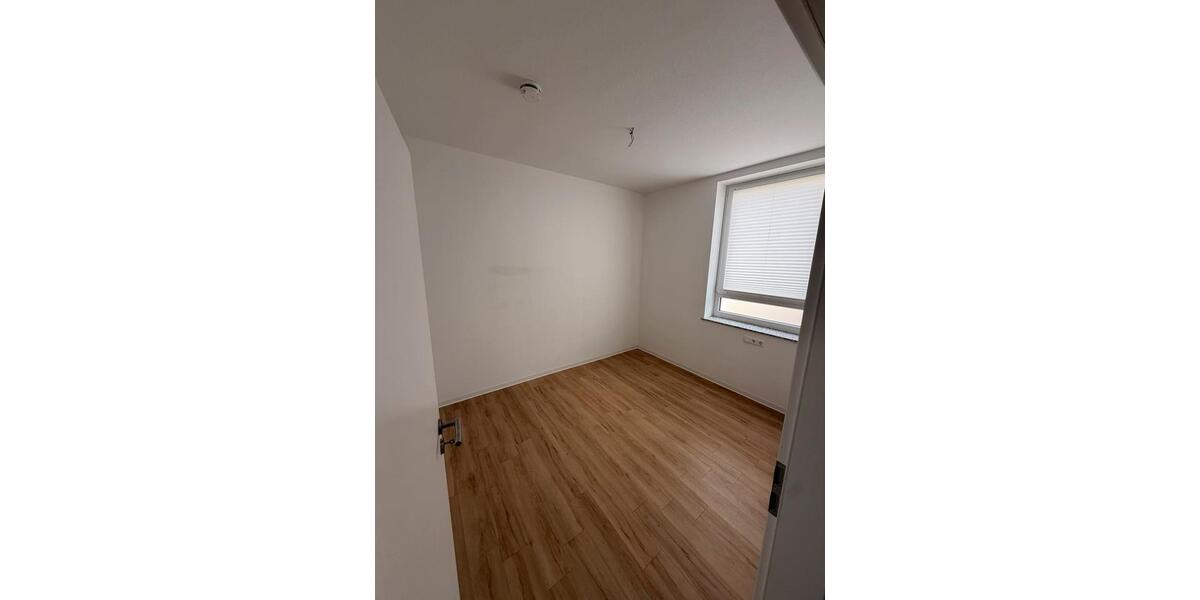 Hochparterre Ebersbach an der Fils - 1 Zimmer, 38 m&sup2;, 820&euro; | Angebot:25932431