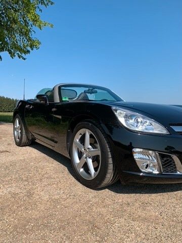 Opel GT 40.100 km 26.400 &euro; Stuttgart 70184