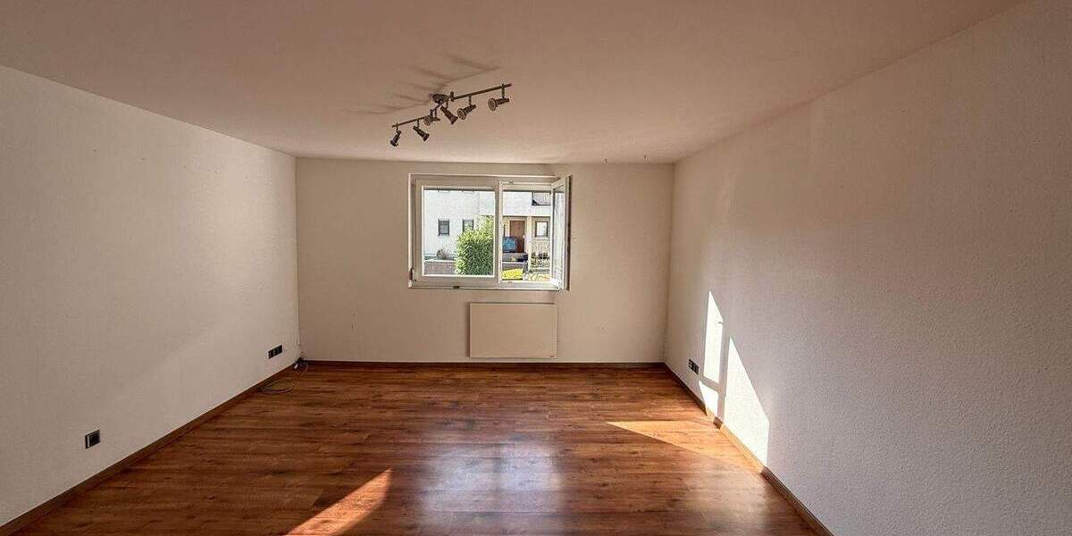 Etagenwohnung Neuhausen auf den Fildern - 3 Zimmer, 85 m&sup2;, 340.000&euro; | Angebot:25909415