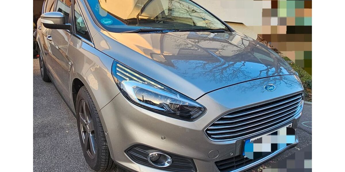 Ford S-Max 115.576 km 14.500 &euro; Fellbach 70736