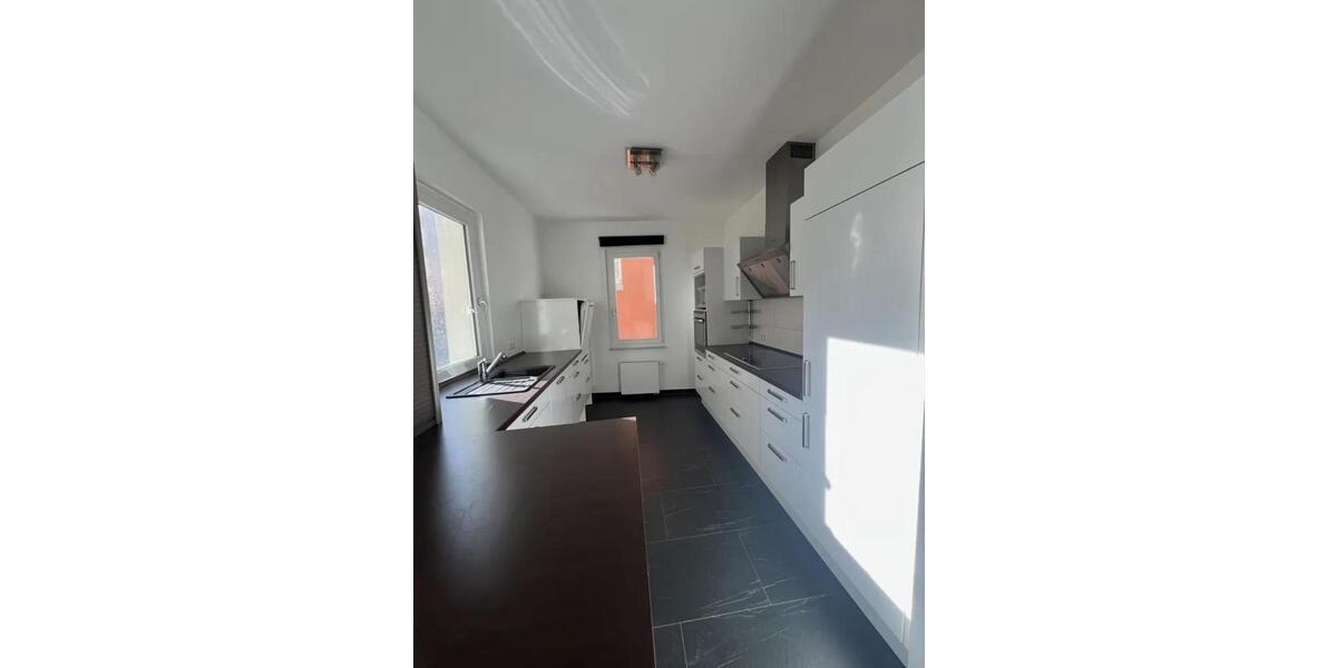 Etagenwohnung Stuttgart Stuttgart-West - 3.5 Zimmer, 97 m&sup2;, 1.750&euro; | Angebot:25956195