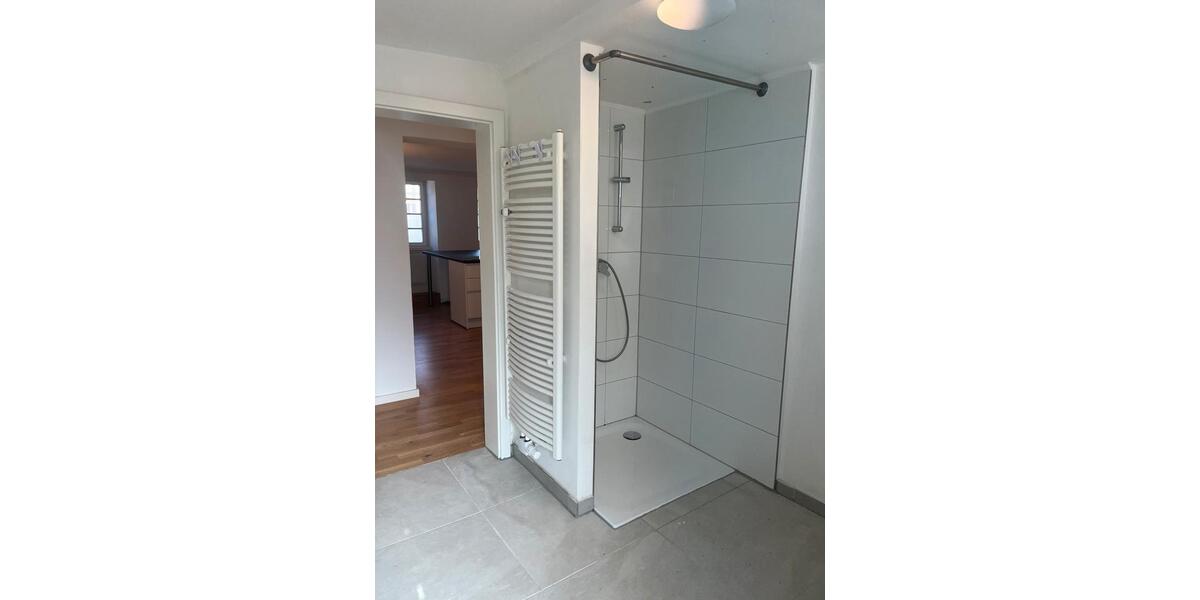 Erdgeschoßwohnung Ditzingen - 3.5 Zimmer, 100 m&sup2;, 1.150&euro; | Angebot:26662144