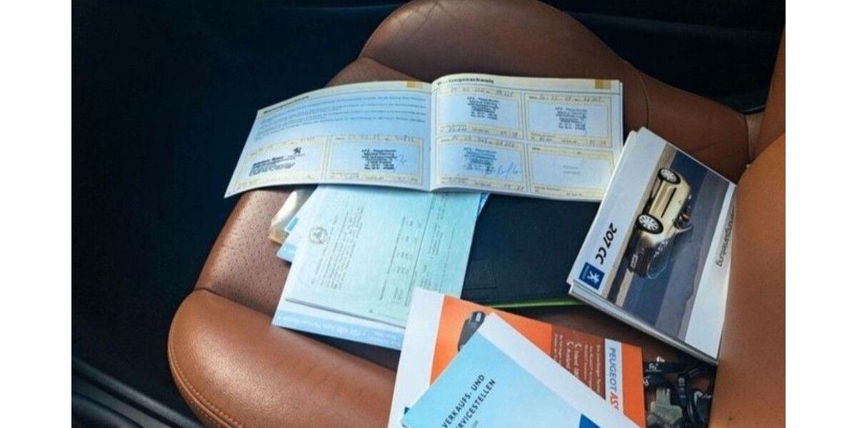 Peugeot 207 CC 107.800 km 4.500 &euro; Filderstadt 70794