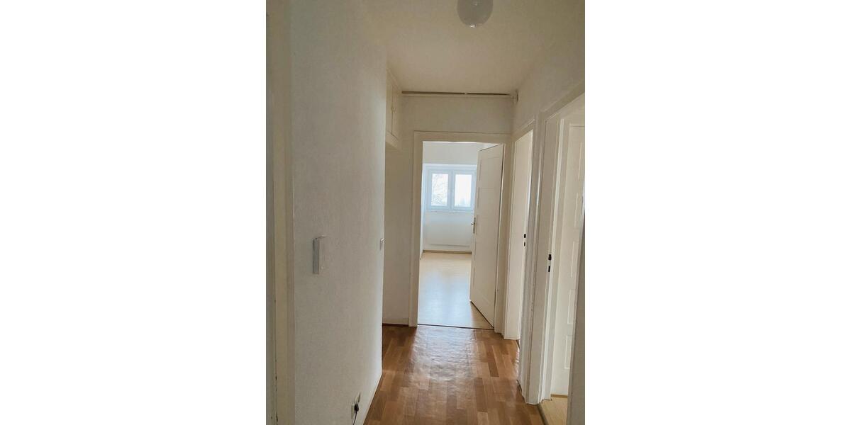 Dachgeschoßwohnung Stuttgart Stuttgart-Nord - 3 Zimmer, 45 m&sup2;, 825&euro; | Angebot:25830023
