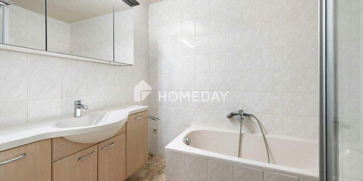 Etagenwohnung Oberstenfeld - 3 Zimmer, 79 m&sup2;, 240.000&euro; | Angebot:25878519