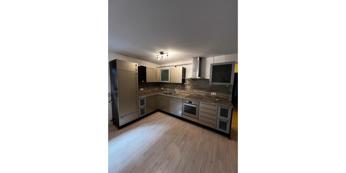 Etagenwohnung Renningen - 2 Zimmer, 58 m&sup2;, 900&euro; | Angebot:27615614