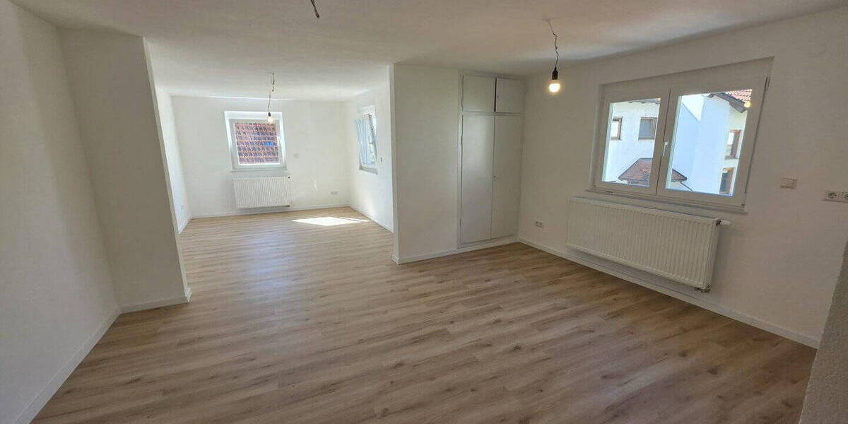 Doppelhaushälfte Nürtingen-Neckarhausen Neckarhausen - 8 Zimmer, 135 m&sup2;, 498.000&euro; | Angebot:25782132