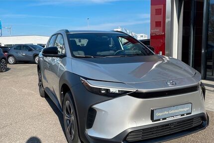 Toyota bZ4X 10.300 km 29.890 &euro; Göppingen 73037